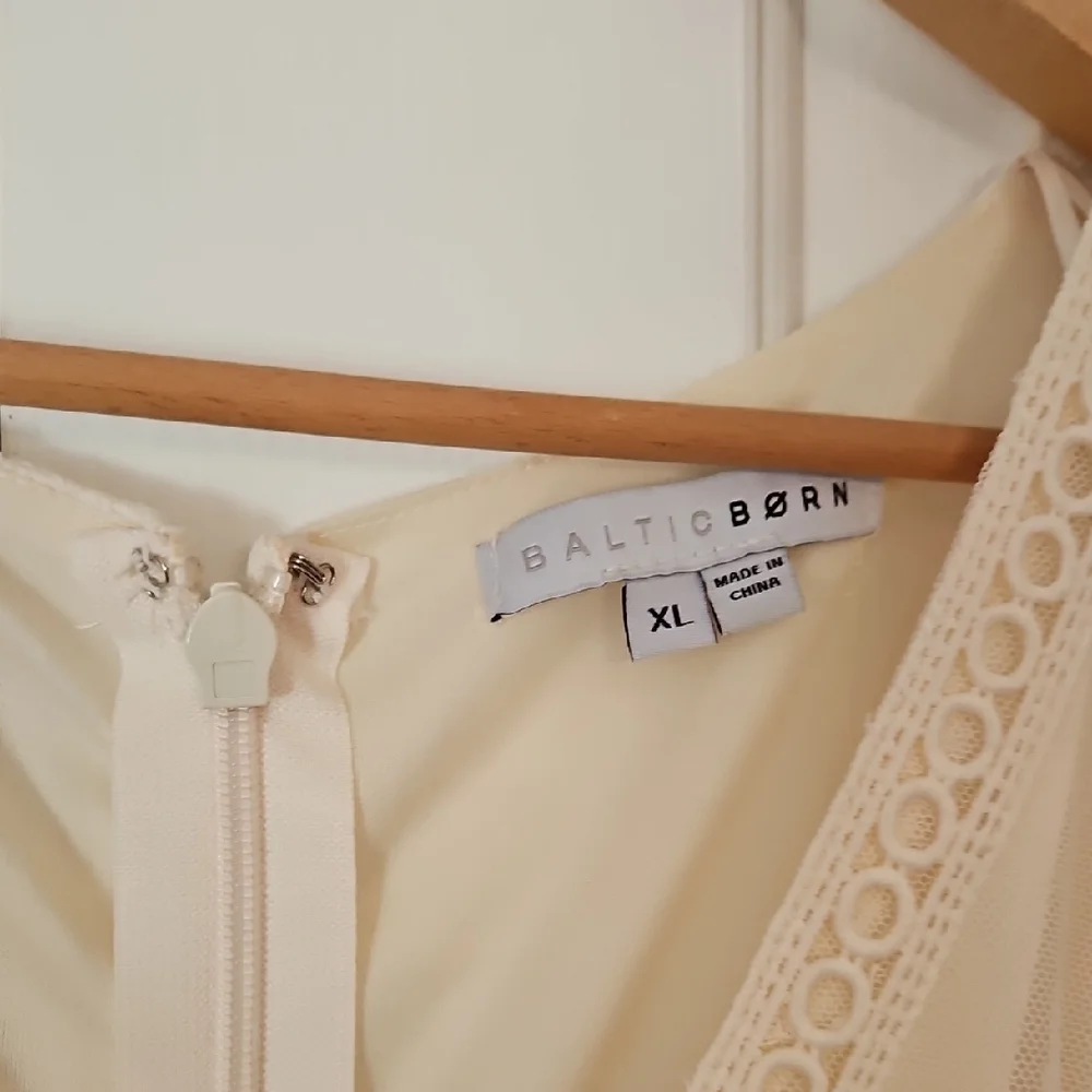 Baltic Born Cream Lace Midi Dress - Picture 5 of 8
